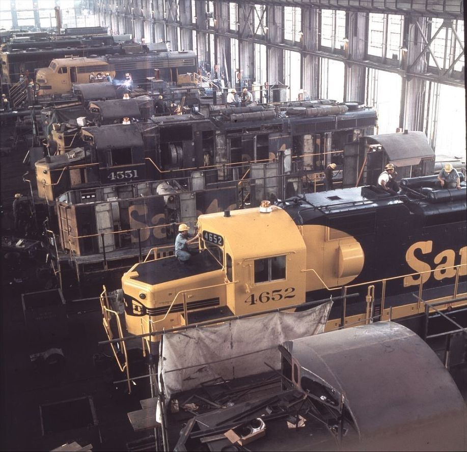 Santa_Fe_San_Bernardino_Shops_1973.jpg