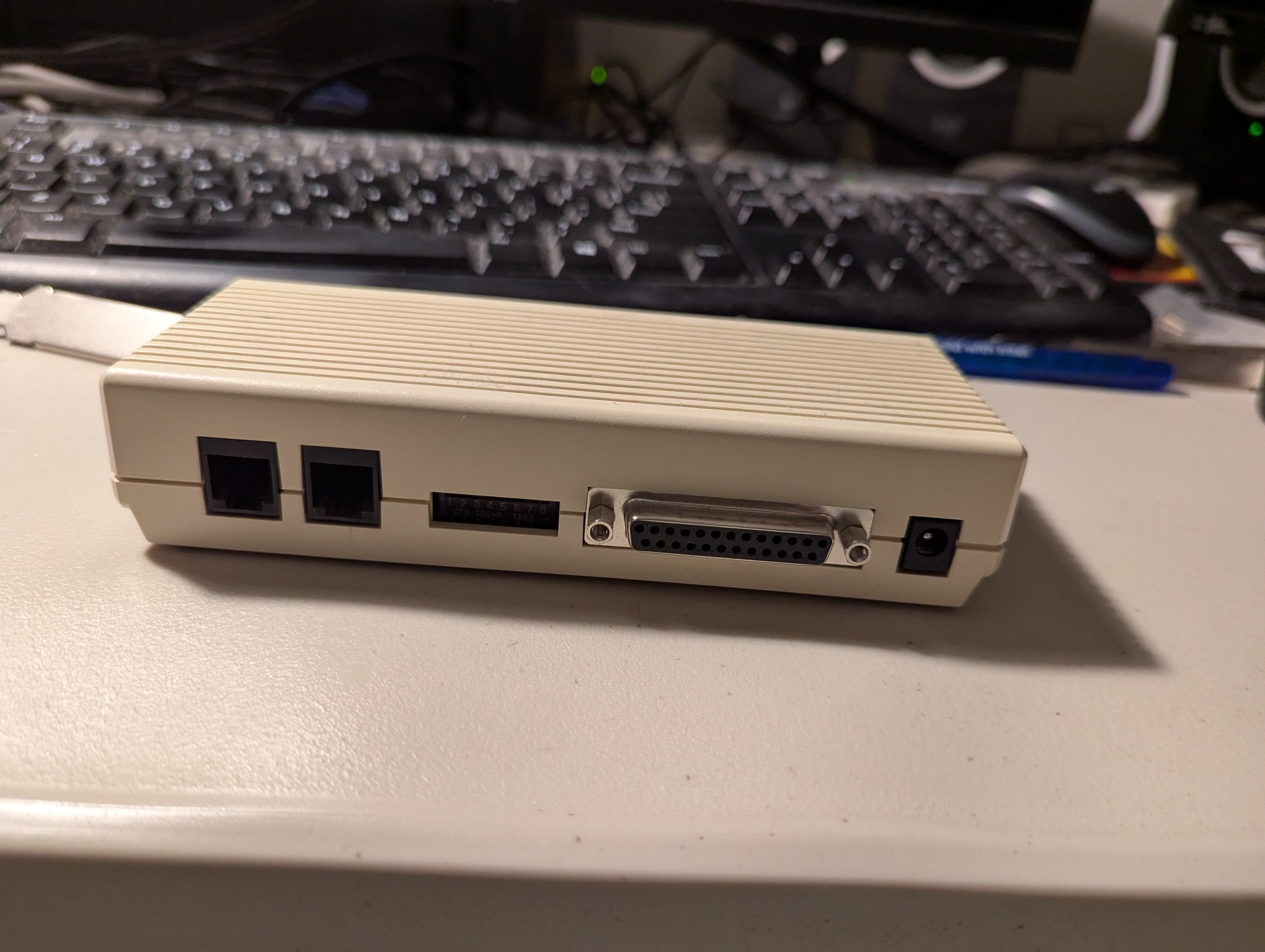 US_Robotics_External_Modem2.jpg